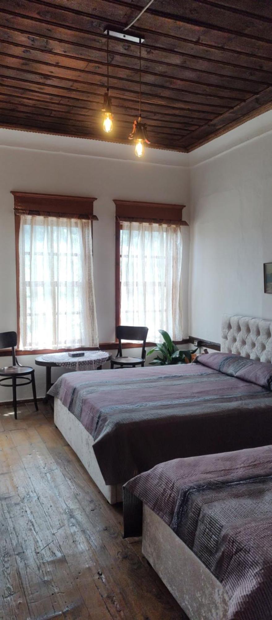Guest House Panorama Berat Exterior photo