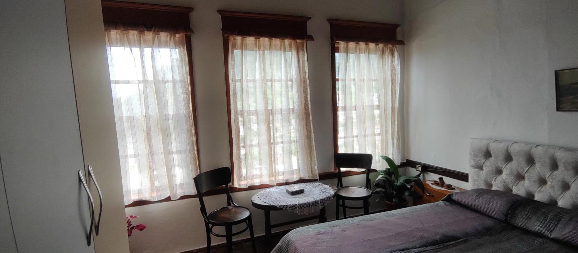 Guest House Panorama Berat Exterior photo